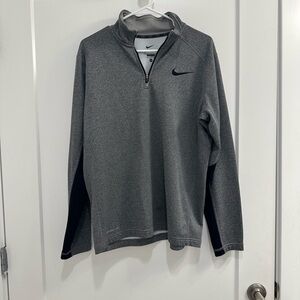 Nike Men’s Gray Quarter-Zip Pullover